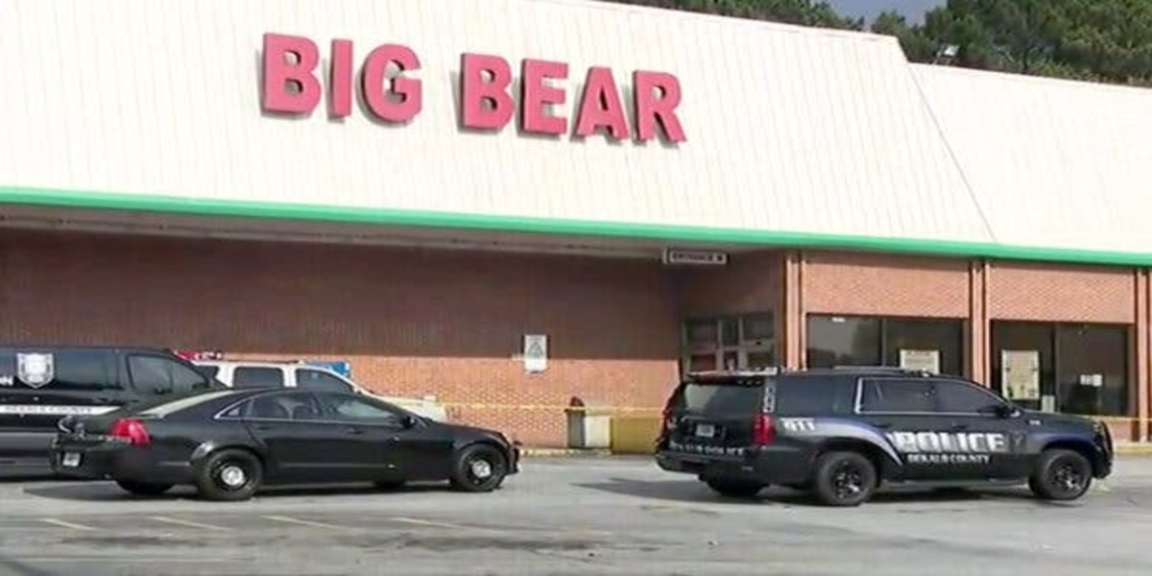 Supermarket cashier shot dead after "telling a customer to put on a mask"