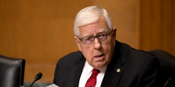 Mike Enzi former U.S. senator dies at 77 after bicycle accident