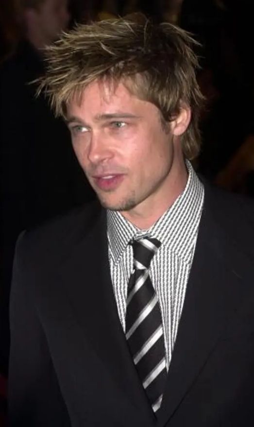 British dad who looks like Brad Pitt gets 'stalked' by women