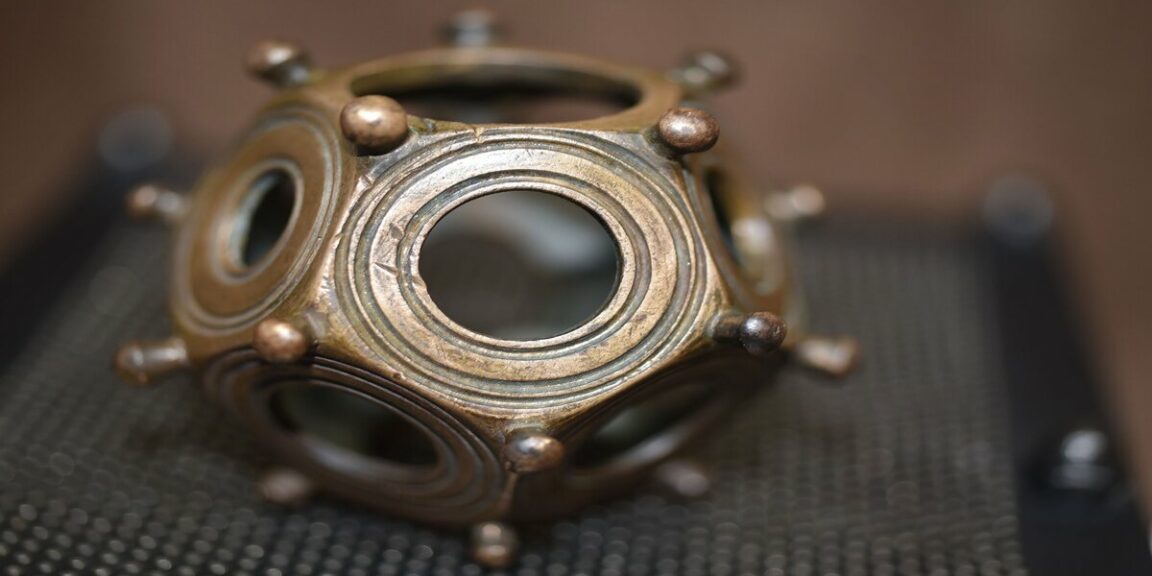 Roman Dodecahedron: mysterious found object