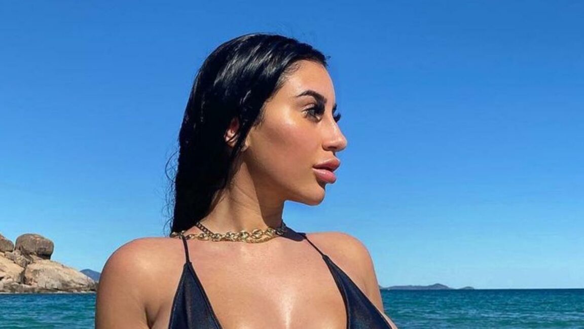 An influencer has claimed she got into an altercation with other shoppers because of her "sexy" outfit
