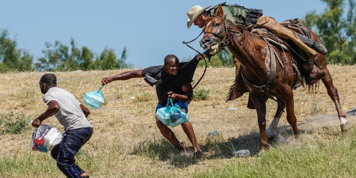 Border police on horseback use the whip on migrants seeking asylum