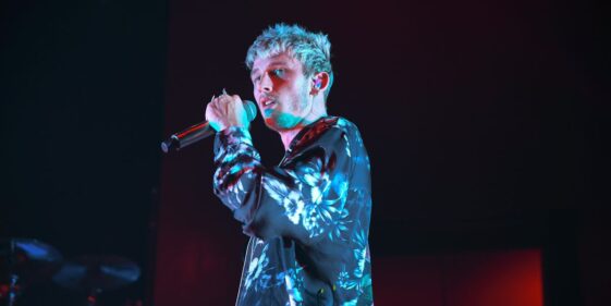 Machine Gun Kelly gets into a fight with an audience member at a Kentucky festival over the weekend