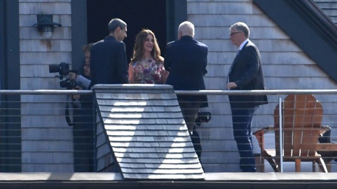 Bill and Melinda Gates seen together for the first time since their divorce