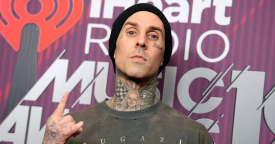 Travis Barker was once in a plane crash in which everyone else on board died