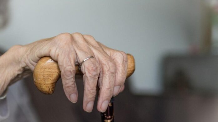 Elderly woman who was denied euthanasia threw herself off a balcony
