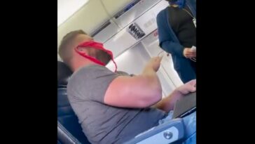 Man with a thong over his face instead of a mask is forced off plane