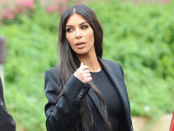 Kim Kardashian deletes Instagram photo after being accused of Photoshop error