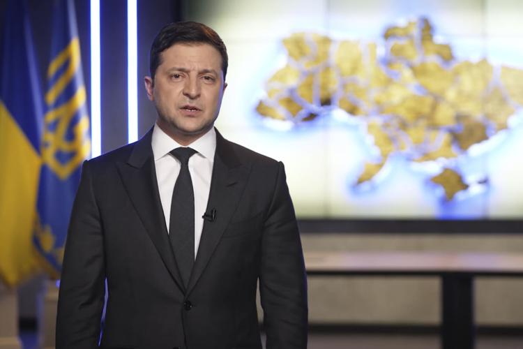 Ukrainian President severs diplomatic relations with Russia and declares martial law